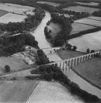 Leaderfoot Viaduct and Road Bridge, Leaderfoot.  Oblique aerial photograph taken facing south-east.  This image has been produced from a print.
