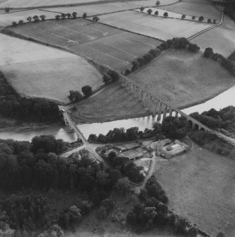 Leaderfoot Viaduct and Road Bridge, Leaderfoot.  Oblique aerial photograph taken facing south-west.  This image has been produced from a print.