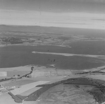 Dornoch Firth, general view, showing Ness of Portnaculter and Ard na Cailc.  Oblique aerial photograph taken facing north-east.  This image has been produced from a print.