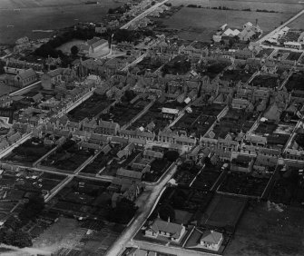 Keith, general view, showing Land Street and Union Street.  Oblique aerial photograph taken facing east.  This image has been produced from a print.