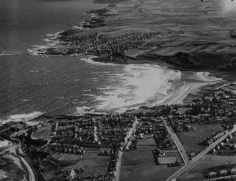 Banff and Macduff, general view.  Oblique aerial photograph taken facing east.  This image has been produced from a print.