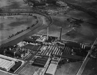 Clyde Paper Co. Ltd. Clyde Paper Mills, Eastfield, Rutherglen.  Oblique aerial photograph taken facing east.  This image has been produced from a print. 