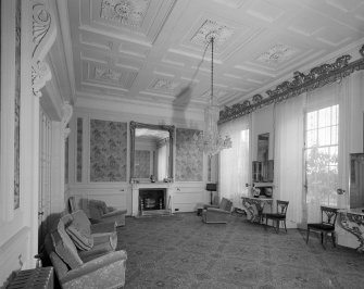 Ballindean House.
Interior general view of Drawing Room.