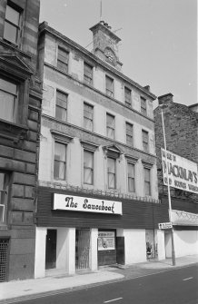 Street front of no 72.