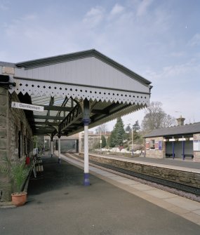 Detailed view from NE of awning attached to station offices on S-bound platform