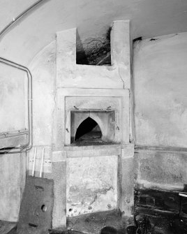 Interior. Basement. Vaulted back kitchen. Detail of bread oven.