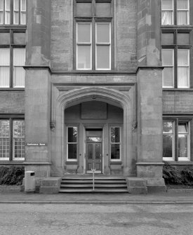 Detail of W house central entrance