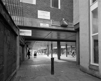 Detail of North pedestrian entrance.