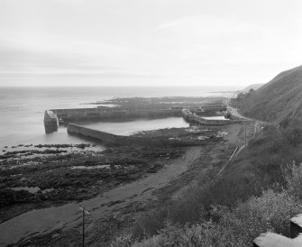 Elevated general view of Burnmouth harbour from W.