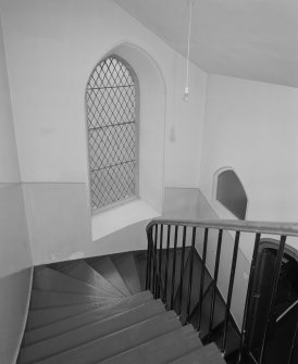 Entrance hall, stairs to gallery, detail
