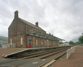 Dalmally Railway Station
Detail of W end of main station building and canopy