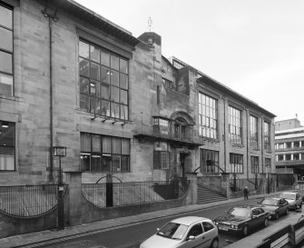 View  of Glasgow School of Art from NE.