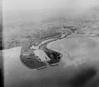 General View Grangemouth, Stirlingshire, Scotland. Oblique aerial photograph taken facing South/West. 