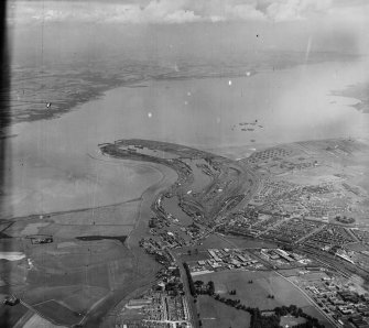 General View Grangemouth, Stirlingshire, Scotland. Oblique aerial photograph taken facing North/East. 