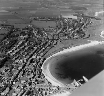 General View North Berwick, East Lothian, Scotland. Oblique aerial photograph taken facing West. 