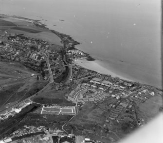 General View Kinghorn, Fife, Scotland. Oblique aerial photograph taken facing East. 