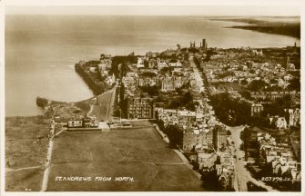 Oblique aerial view of St Andrews from north.