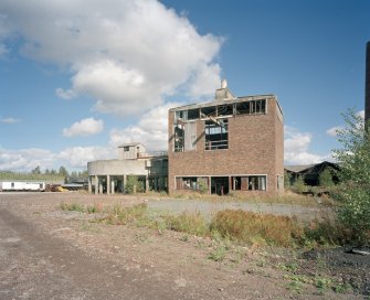 Newtongrange, Lady Victoria Colliery, Fines Treatment Plant and Thickener
View from ESE of the Fines Treatment Plant