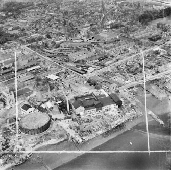 The Alloa Glass Works Co. Ltd., Keilarsbrae, Alloa, Clackmannan, Scotland, 1952. Oblique aerial photograph, taken facing north-east.