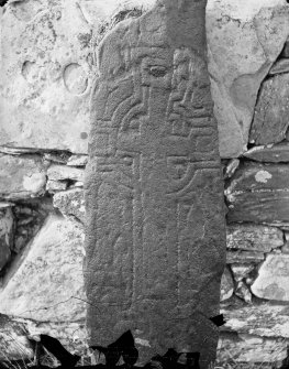 Cross slab, Keills.