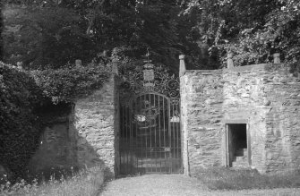 Grandtully castle.
General view of entrance gate.