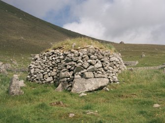 St Kilda, Village Bay. Cleit 70 from west.