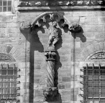 Stirling Castle, Royal Palace. South facade. Detail of sculpture in bay 4.