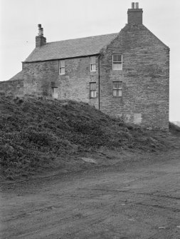 General view of Marine Inn, 40-50 Shore Street, Thurso.