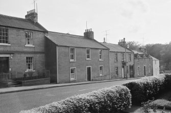 View from north of 2-10 High Street, Coldstream, showing the White Swan