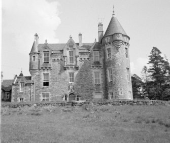 General view of Dunans Castle

