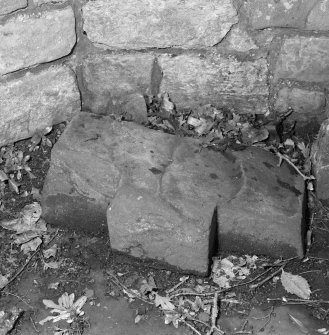 Garden feature, ground, sculptured stone (fragment), detail