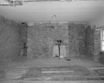 Interior.
First floor, main room, detail of N wall.