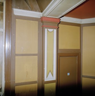 S central entrance lobby, paintwork, detail