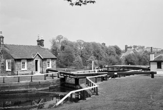 View of Wyndford Lock and the lock-keeper's cottage, Forth and Clyde Canal