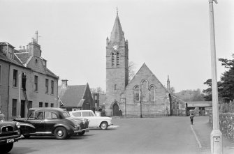 View of Lochgilphead Parish Church from south

