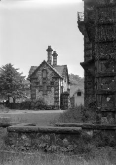 View of cottage in the garden of Rockville, 3 Napier Road, Edinburgh.