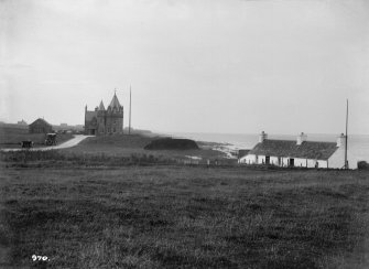 General view of John O'Groats Hotel and cottage

