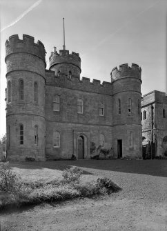 View of main block from NE, showing Governor's House, Jedburgh Castle Jail.