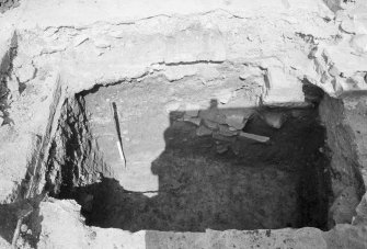 Excavation photograph : record shot of B, looking north.