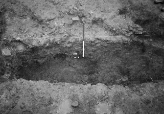 Excavation photograph : sondage through 149, 150 looking east.