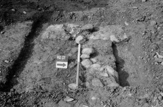 Excavation photograph : trench P - walls, looking west.