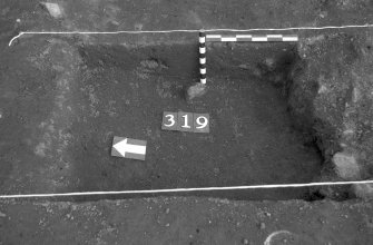Castle of Wardhouse excavation archive
Area 3: section through shallow ditch cutting 337 and 321. From E.