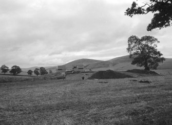 Castle of Wardhouse excavation archive
Area 3: General view of Castle Mound. From N.