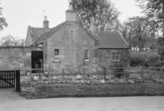 View of rear of 4 Main Street, Carrington, from south.