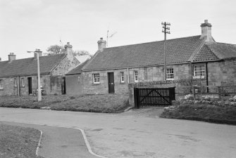 View of 4 Main Street, Carrington, from NW.