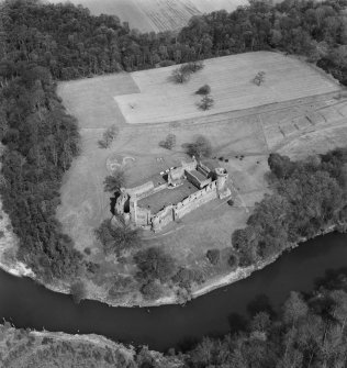 Oblique aerial view centred on Bothwell Castle.