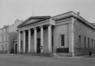 View of the Music Hall, 174-194 Union Street, Aberdeen, showing portico with Ionic columns.