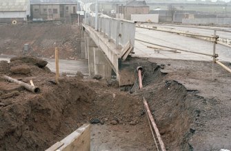 M8, Monklands Motorway
Frame 9A: General view of deck of Easterhouse Road motorway bridge, looking S. Card 53.