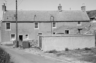 General view of 84 and 86 Church Street, Portsoy.