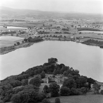 Oblique aerial view of Lochmaben Castle from S.